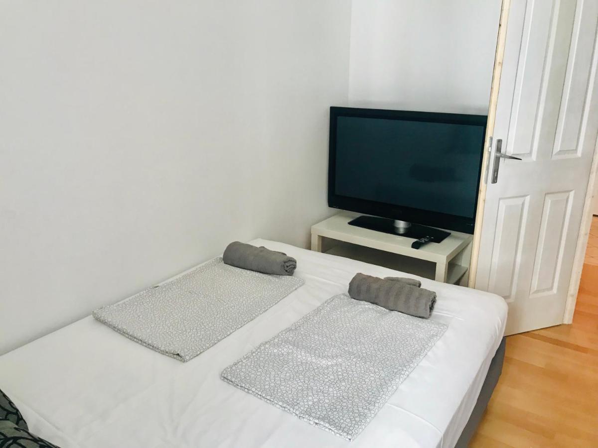 Design Free Parking Apartment In City Center 布达佩斯 外观 照片