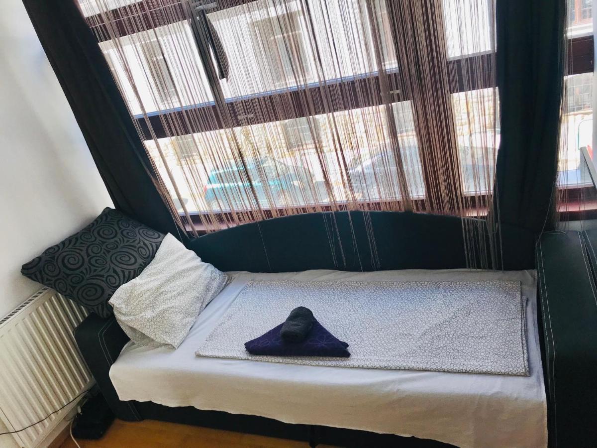 Design Free Parking Apartment In City Center 布达佩斯 外观 照片