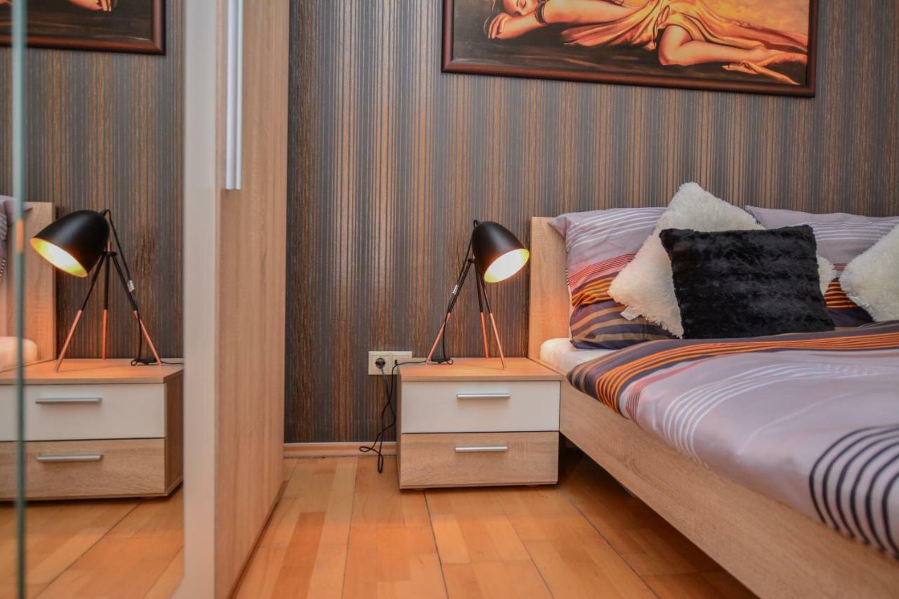 Design Free Parking Apartment In City Center 布达佩斯 外观 照片